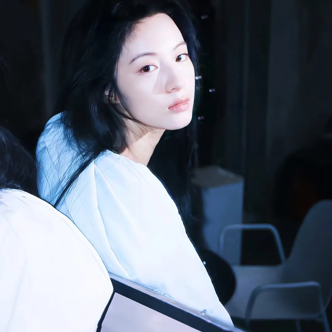 历尽沧桑一美人